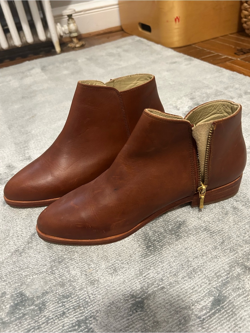 Women’s Nisolo Leather Zip Ankle Boots size 7.5